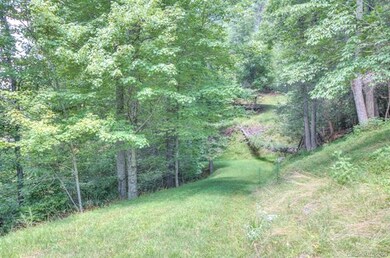 Nice easy drive to the property