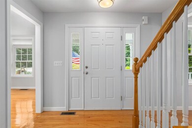 9 Sarah Way, Newton, NH 03858 - photo 4