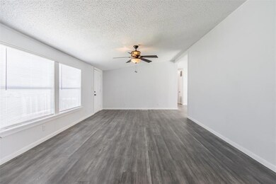 8224 Moyer Ct, Joshua, TX 76058 - photo 3