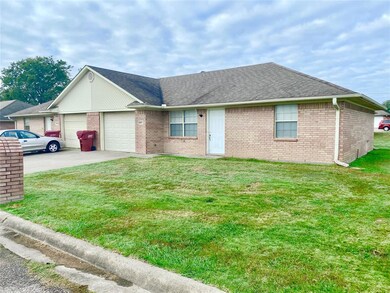 2500 Beverly, Bonham, TX 75418 - photo 5