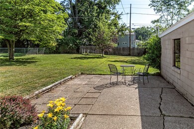 2811 Wellington Rd, Erie, PA 16506 - photo 5