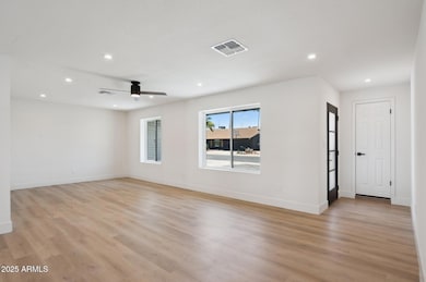 5-web-or-mls-1030-e-wescott-dr
