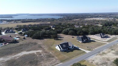 153 Helton Dr, Granbury, TX 76049 - photo 4