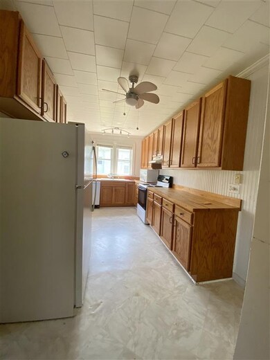 942 N Wayne St, Warren, IN 46792 - photo 5