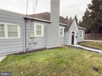 9207 Colesville Rd, Silver Spring, MD 20910 - photo 2