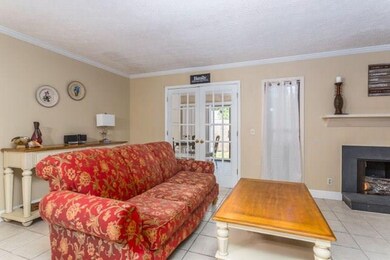 805 Mallery St unit H, Saint Simons Island, GA 31522 - photo 3
