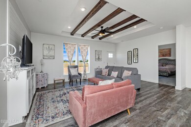 2430 W Chardonnay Way, Paulden, AZ 86334 - photo 5