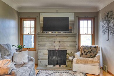 8936 Colfax Ave S, Bloomington, MN 55420 - photo 3