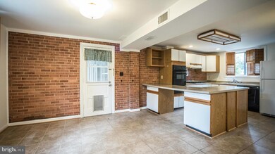 1003 Croton Dr, Alexandria, VA 22308 - photo 7