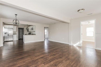 4917 Emerson Ave S, Saint Petersburg, FL 33707 - photo 2