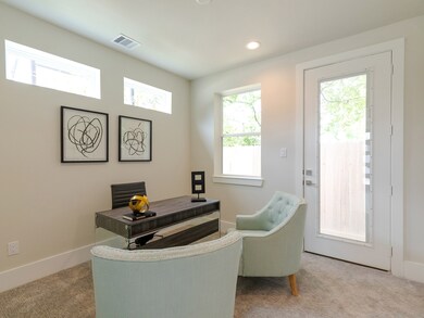 838 Fisher St unit D, Houston, TX 77018 - photo 7