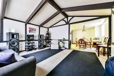 Unit 1A Living Room