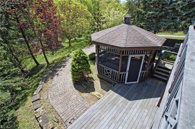 30111 Bonnie View Dr, Wickliffe, OH 44092 - photo 6