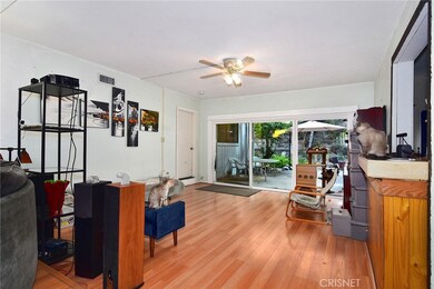 22374 Macfarlane Dr, Woodland Hills, CA 91364 - photo 5