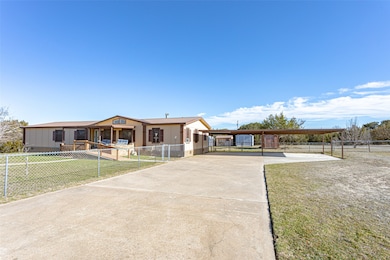 907 Neptune Dr, Granbury, TX 76049 - photo 4