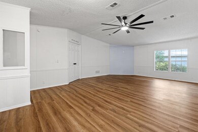 1431 SE 29th Terrace, Gainesville, FL 32641 - photo 4