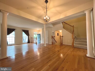 4 Stags Leap Ct, Germantown, MD 20874 - photo 5