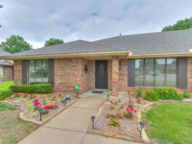 2608 Kensington Way, Bartlesville, OK 74006 - photo 2