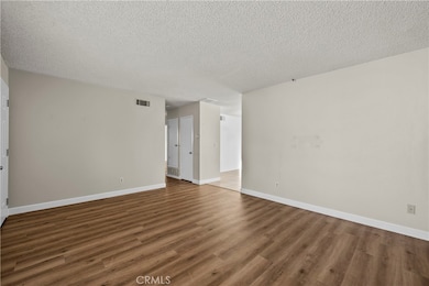 30008 Abelia Rd, Canyon Country, CA 91387 - photo 3