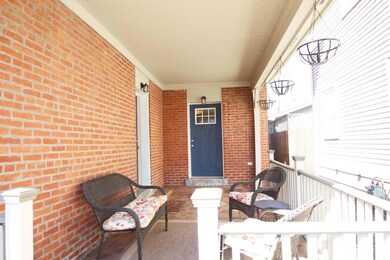 Front porch 2.jpg