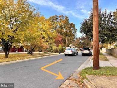 5004 Ingraham St, Riverdale, MD 20737 - photo 2