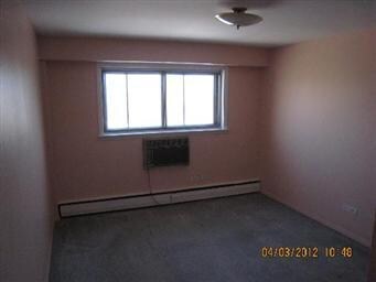 7540 N Ridge Blvd unit 5B, Chicago, IL 60645 - photo 5