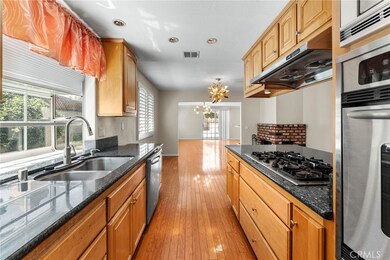 1405 E 15th St, Upland, CA 91786 - photo 5