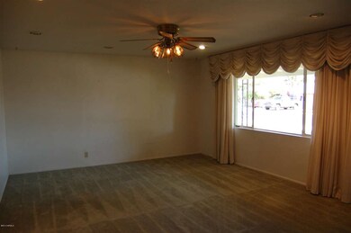 FAMILYROOM