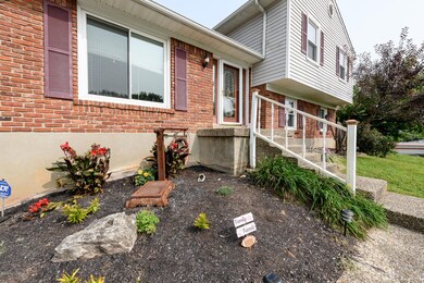 8305 Cloverport Dr, Louisville, KY 40228 - photo 2