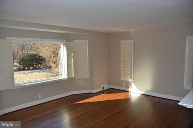 6614 Van Winkle Dr, Falls Church, VA 22044 - photo 6