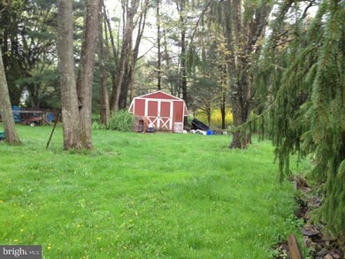 4555 E Campbell Rd, Pennsburg, PA 18073 - photo 2