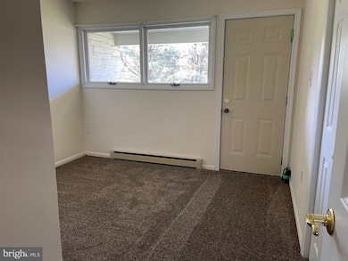 166 S Lime St unit 3, Quarryville, PA 17566 - photo 3