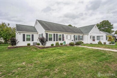 214 Mayflower Way unit A, Monroe Township, NJ 08831 - photo 2