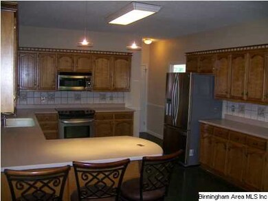 Large kitchen w/ NEW Stainless Steel appliances & 