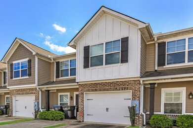 002-photo-front-view-13656442
