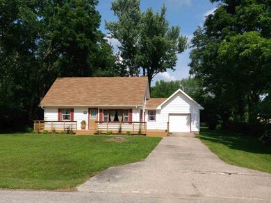 5431 S Driftwood Dr, Janesville, WI 53546 - photo 4