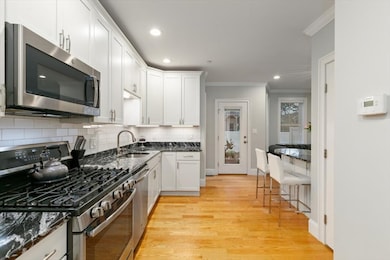 25 Cherry St unit 3, Danvers, MA 01923 - photo 4