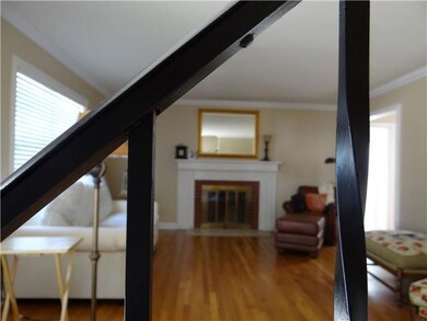 834 S Cassingham Rd, Columbus, OH 43209 - photo 4