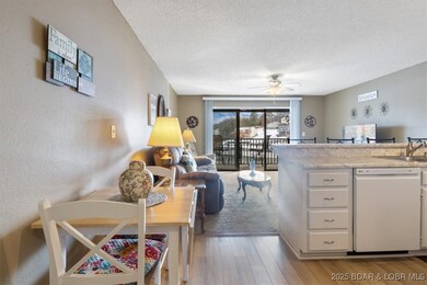 What more do you need for a vacation getaway?  Thi