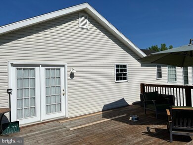 308 Hollida Ln, Martinsburg, WV 25404 - photo 7