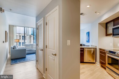 The Vue, Baltimore, MD 21202 - photo 3