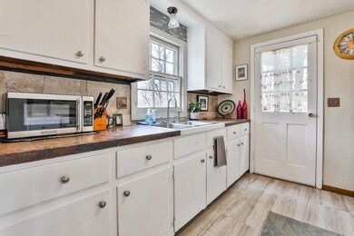 45 Pine Hill Ave, Nashua, NH 03064 - photo 3