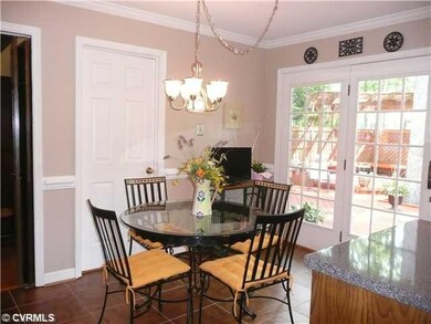 Breakfast Nook - Sunny Breakfast Nook