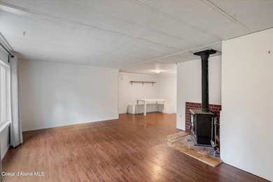 05-Living Room