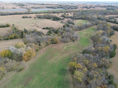 18050 Godlove Rd, Wheaton, KS 66521 - photo 3