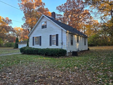18918 Darden Rd, South Bend, IN 46637 - photo 5