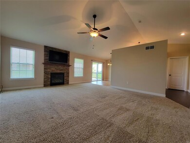 2063 Briarbend Ct, Maryville, IL 62062 - photo 6