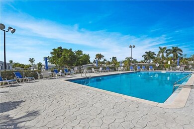 5628 Red Bird Ln, Fort Myers, FL 33908 - photo 4