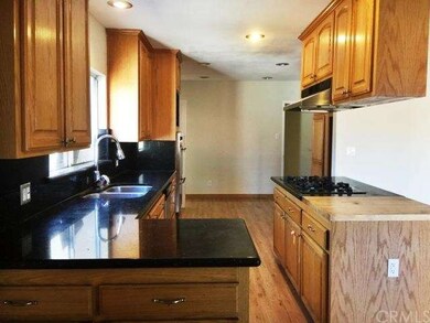 969 W Laurel St, Compton, CA 90220 - photo 4