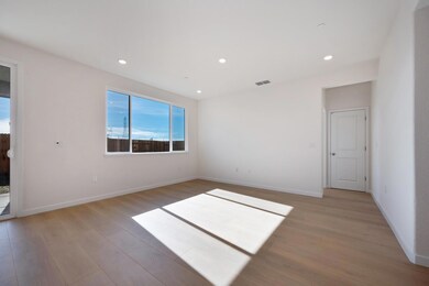 1104 Mallory Ridge St, Roseville, CA 95747 - photo 5